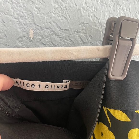 Alice and Olivia High Low Skirt Yellow and black floral size 4 - Picture 4 of 7